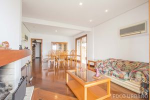 Image 8 - 132699