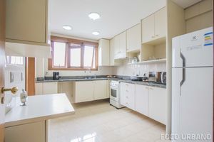 Image 29 - 132699
