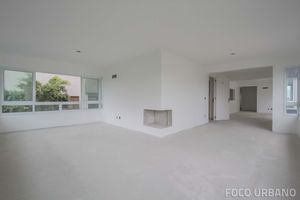 Image 3 - 133330