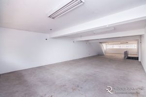 Image 10 - 133697
