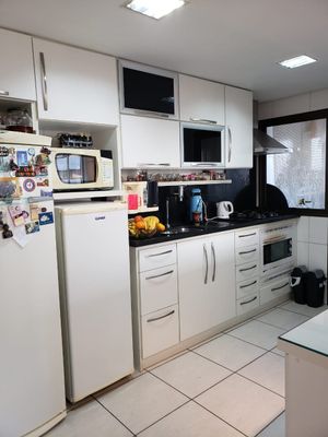 Image 30 - 133994