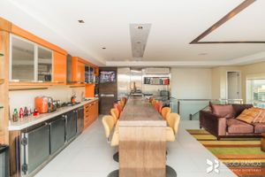 Image 4 - 13403