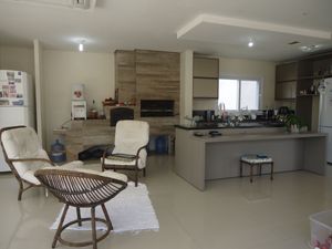 Image 11 - 134741