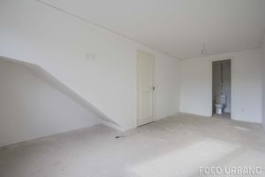 Image 19 - 134977