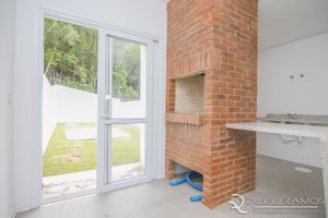 Image 4 - 134986