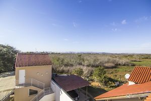 Image 31 - 135057