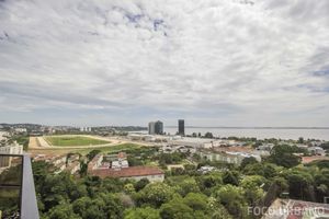 Image 21 - 135774