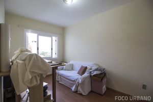 Image 11 - 136015