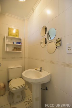 Image 17 - 136382