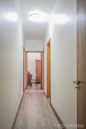 Image 15 - 136406