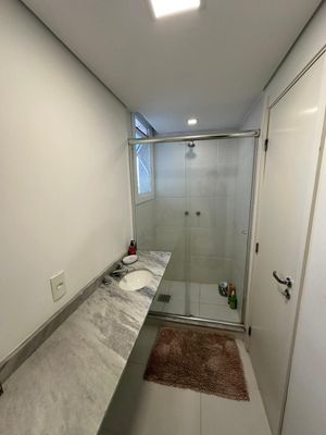 Image 14 - 136700