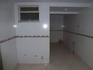 Image 12 - 136978