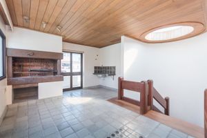 Image 30 - 137358