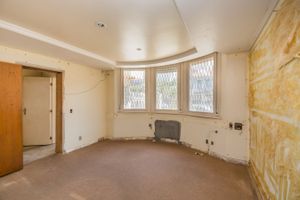 Image 12 - 137420
