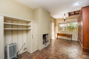 Image 15 - 137420