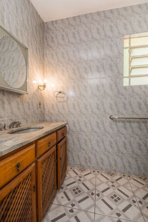 Image 34 - 137420