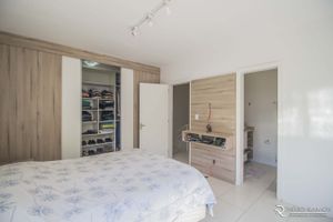 Image 8 - 137676