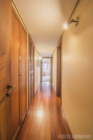 Image 18 - 137804