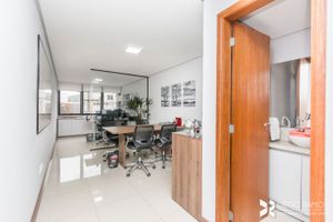 Image 1 - 137818
