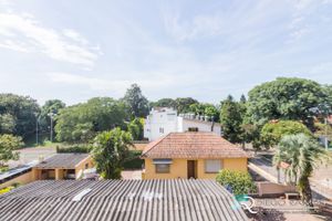 Image 11 - 137960