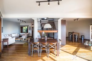 Image 4 - 138153