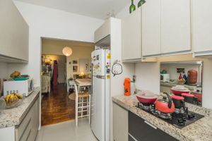 Image 31 - 13977