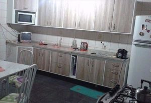 Image 3 - 140002
