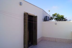 Image 20 - 140040