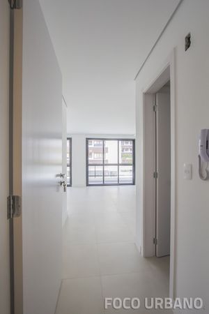Image 6 - 140053