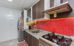 Image 10 - 140414