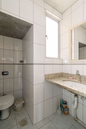 Image 32 - 140744