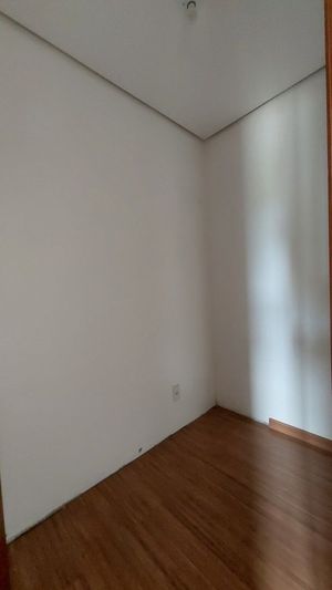 Image 33 - 141683