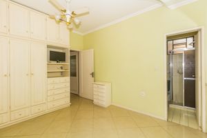 Image 19 - 141909