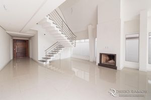 Image 3 - 142740