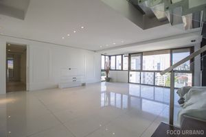 Image 15 - 143682