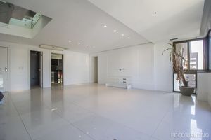 Image 17 - 143682