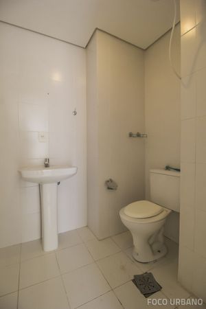 Image 37 - 143682