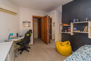 Image 9 - 144301
