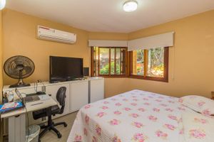 Image 12 - 144301