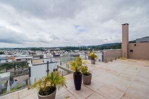 Image 42 - 145242