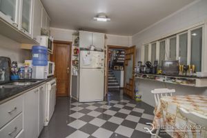 Image 31 - 145708