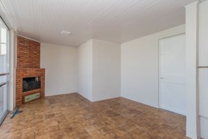 Image 18 - 146283