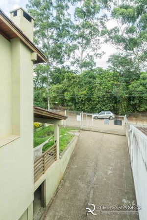 Image 17 - 147332