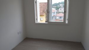 Image 15 - 147350