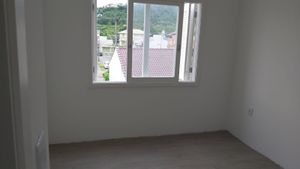 Image 13 - 147350