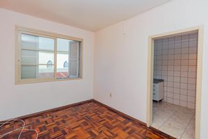 Image 13 - 147507