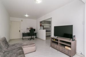 Image 4 - 147744