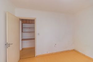 Image 17 - 147799