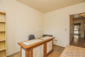 Image 11 - 147976