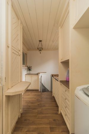 Image 37 - 147977